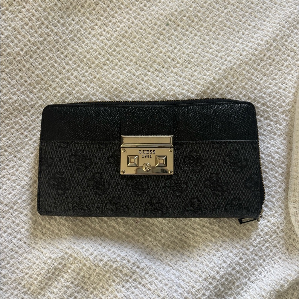 GUESS Black and Gray Women's Wallet